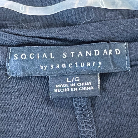 Sanctuary Social Standard NWT Women’s Amber Scoop Neck Tee In Black Size L New - Picture 7 of 8